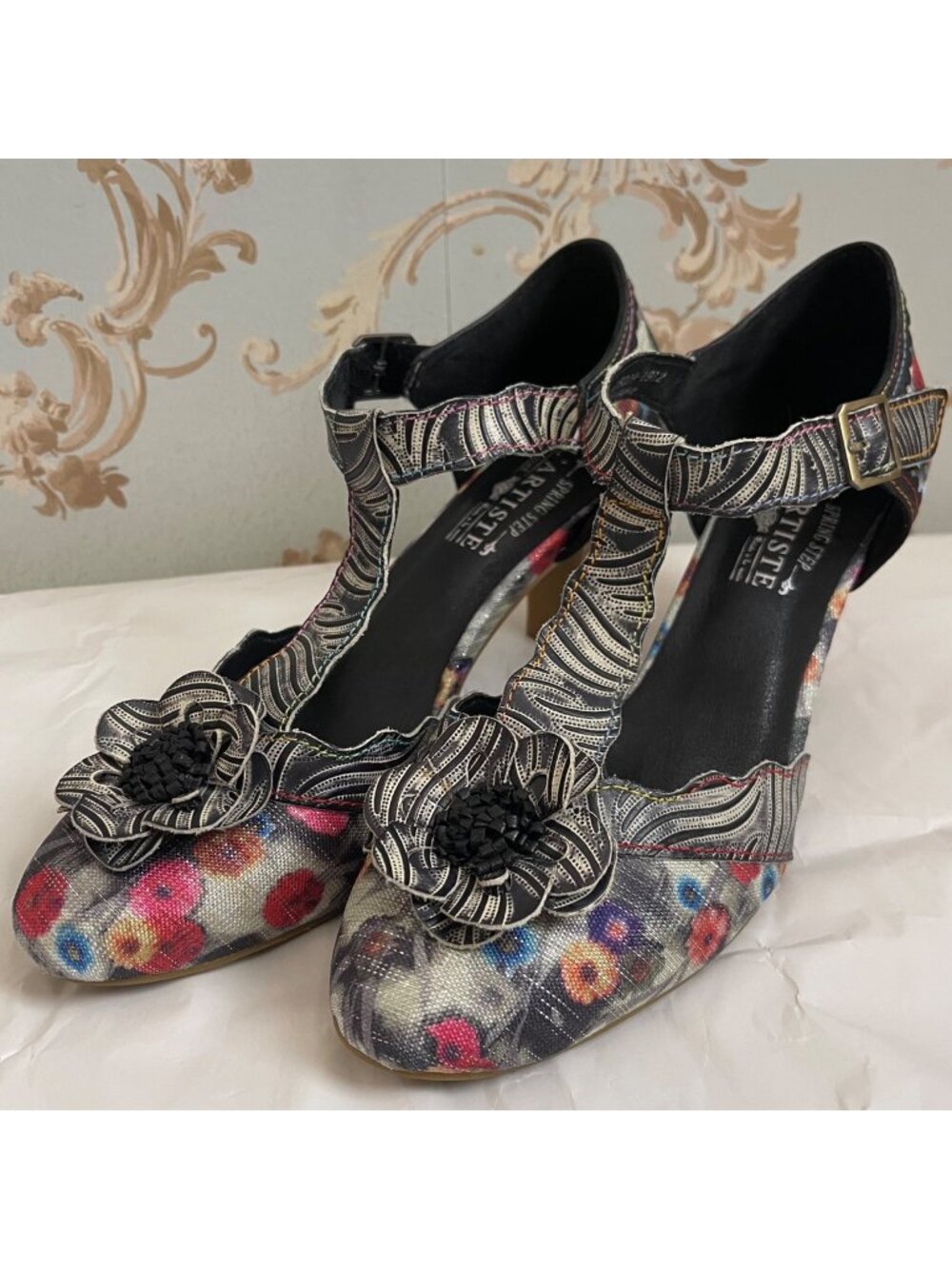 L’Artiste by Spring Step Womens Mazie T Strap Heels Size 40 US 9 Floral Leather